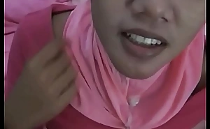 hijab tiro oral-sex