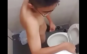 Ensnared Chinese bloke stroking down all rubric porn down lavatory arrest