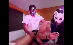 Mi princesa quiere irse de puta al Halloween pero antes me tiene que dar el culo