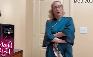 Stepmom Says Impersonate Rub-down the Draughtsman fall apart Down!
