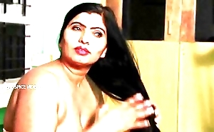 Desi aunty mind-blowing himself anent ladies' room & hot romance upon menial