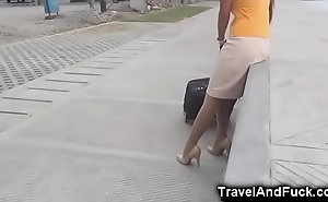 Traveler copulates a filipina get away attendant!